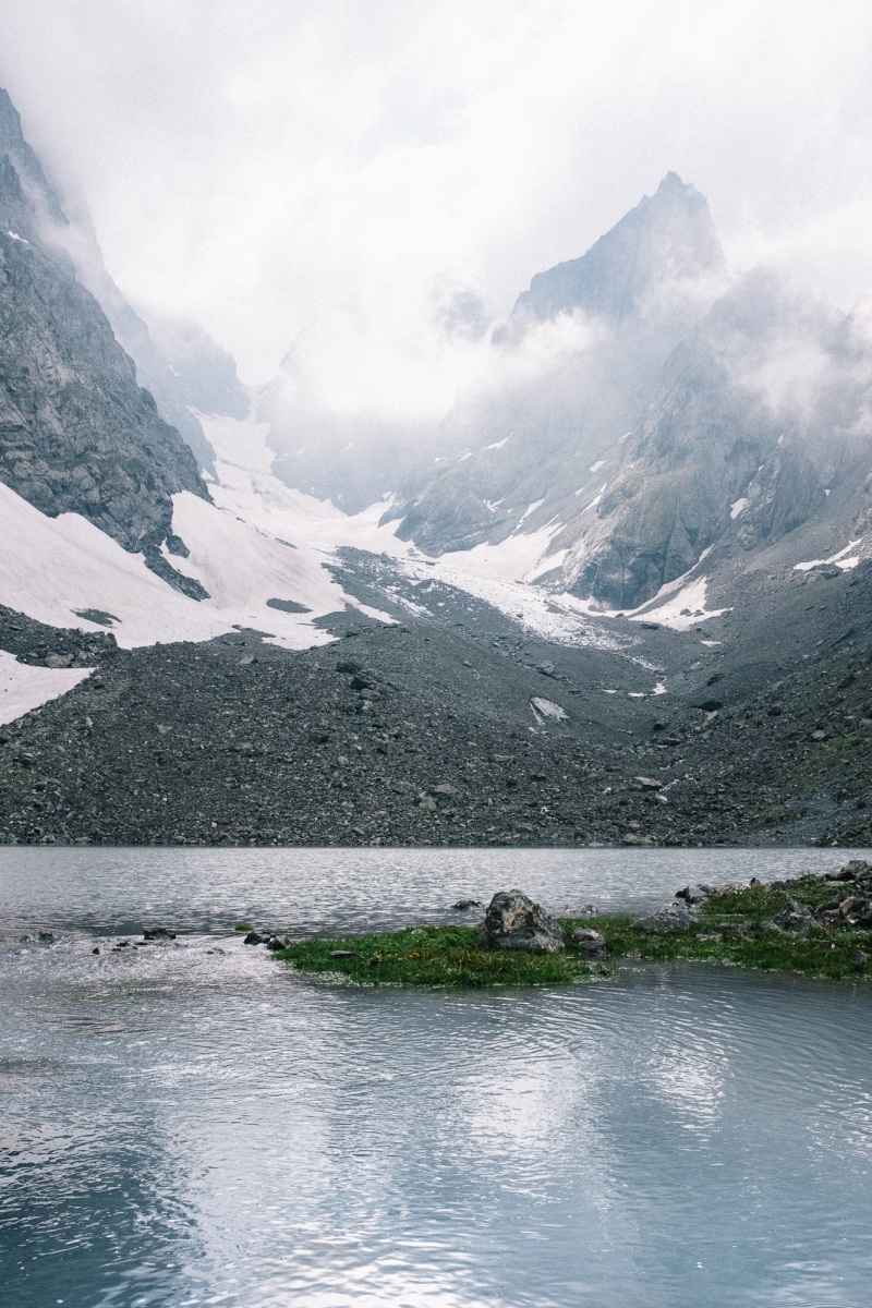 Adudelauri lake in Roshka region