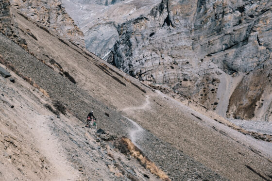 Bikepacking Cycling Hiking Annapurna Circuit Dangerous Altitude Nepal