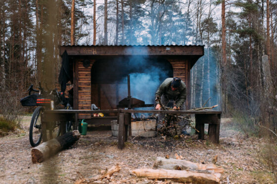 Bikepacking Banvallsleden sleep wind shelter