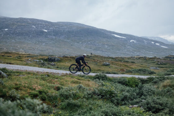 Cycling on gravel on the Rallarvegen