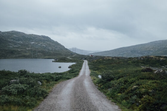 A long straight gravel road on the Rallarvegen
